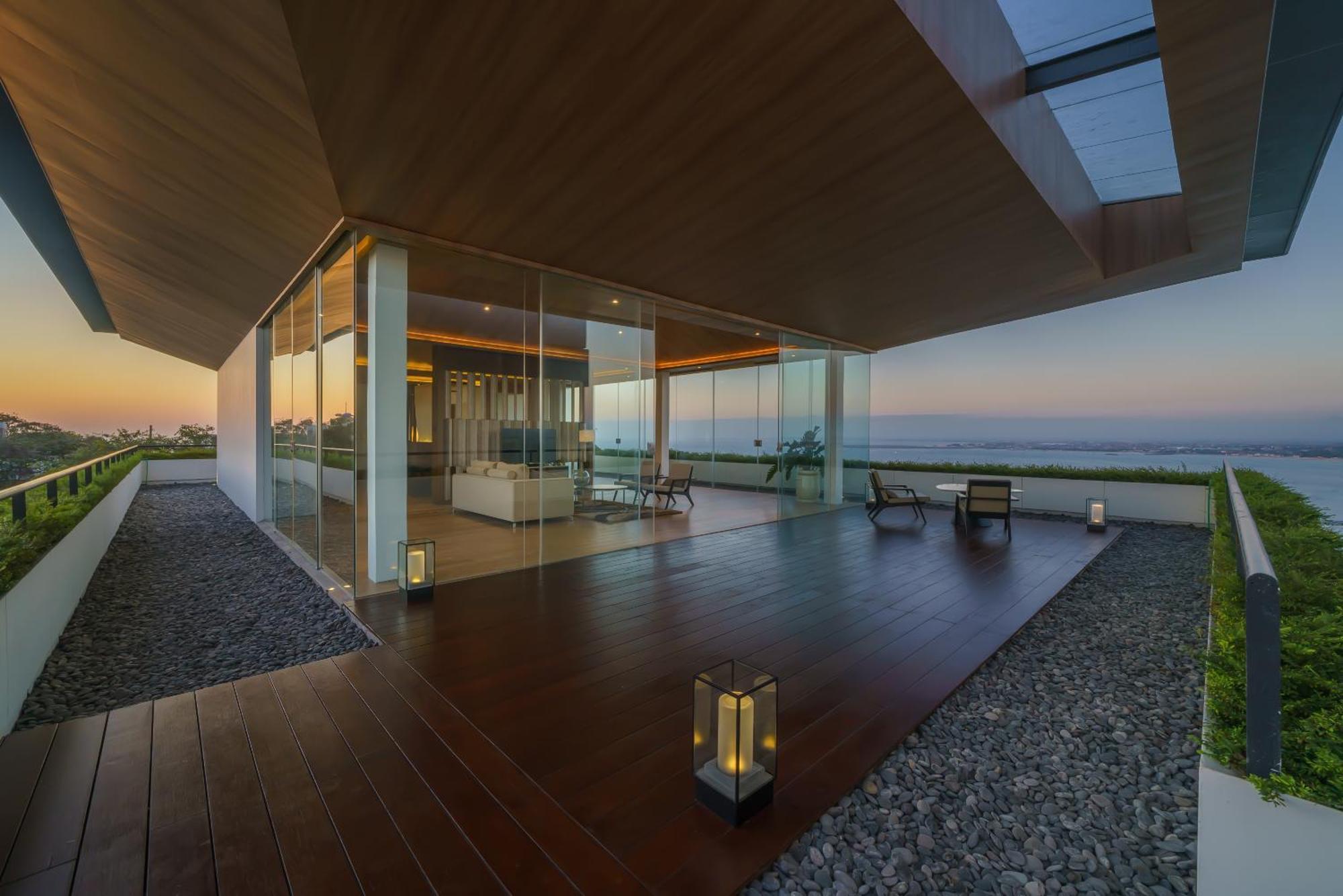 Beyond The Sea - Luxe Sea View Villa In Jimbaran Экстерьер фото